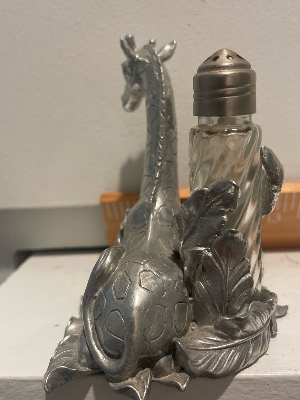 Fitz and Floyd Giraffe Salt & Pepper Set - Picture 9 of 13